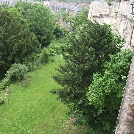 Hotel Particulier Le Mercier De Montigny -Une Nuit Sur Les Remparts- Fougères Exterior foto