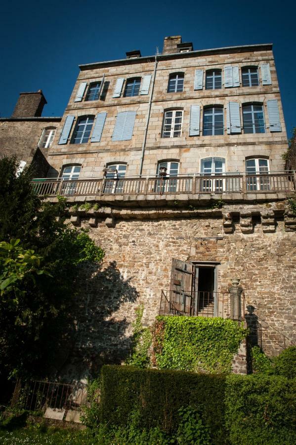 Hotel Particulier Le Mercier De Montigny -Une Nuit Sur Les Remparts- Fougères Exterior foto