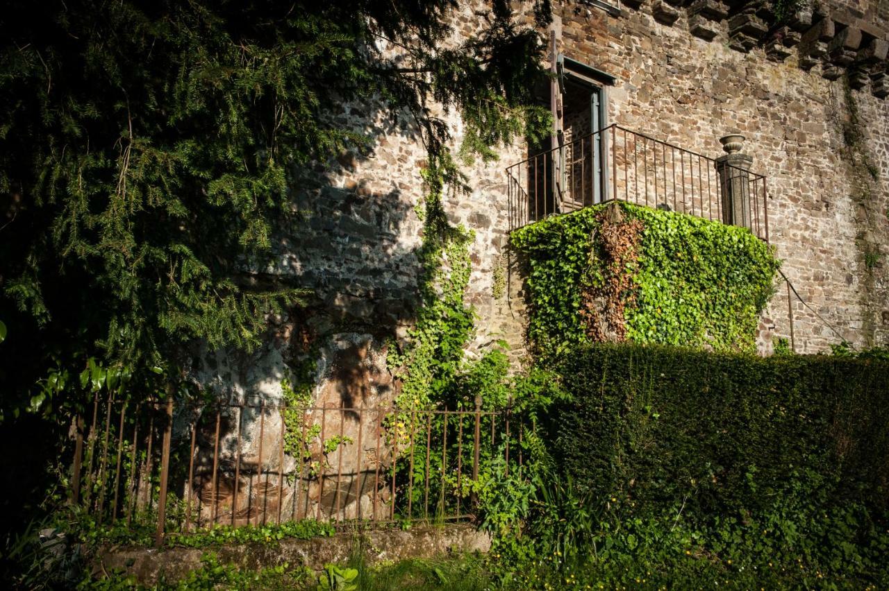 Hotel Particulier Le Mercier De Montigny -Une Nuit Sur Les Remparts- Fougères Exterior foto