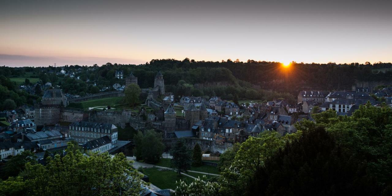 Hotel Particulier Le Mercier De Montigny -Une Nuit Sur Les Remparts- Fougères Exterior foto