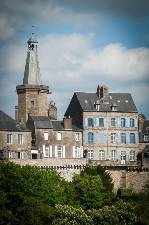 Hotel Particulier Le Mercier De Montigny -Une Nuit Sur Les Remparts- Fougères Zimmer foto